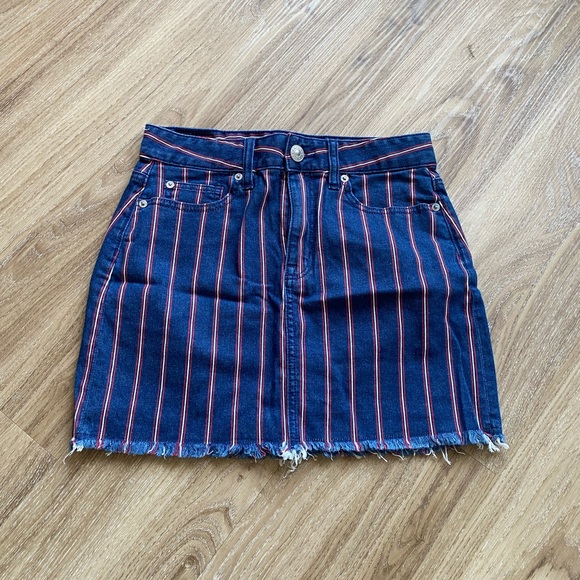 American Eagle Outfitters Dresses & Skirts - Red and White Striped Skirt (Size 2)